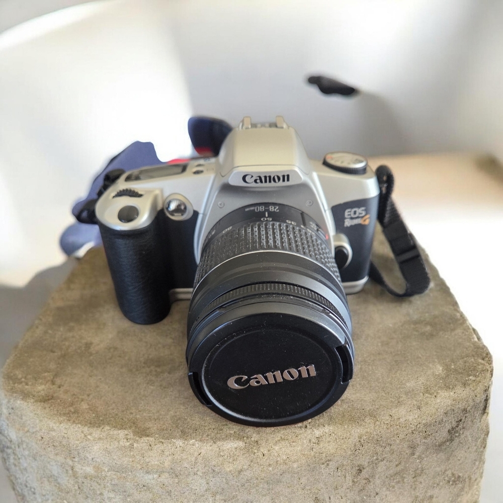 Canon EOS Rebel G Silver and Black Camera - Picture 8 of 8
